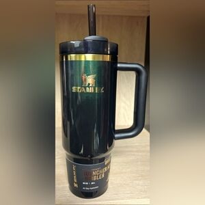 **NEW** Stanley x Wicked  30oz FlowState Quencher Tumbler, Elphaba For Good